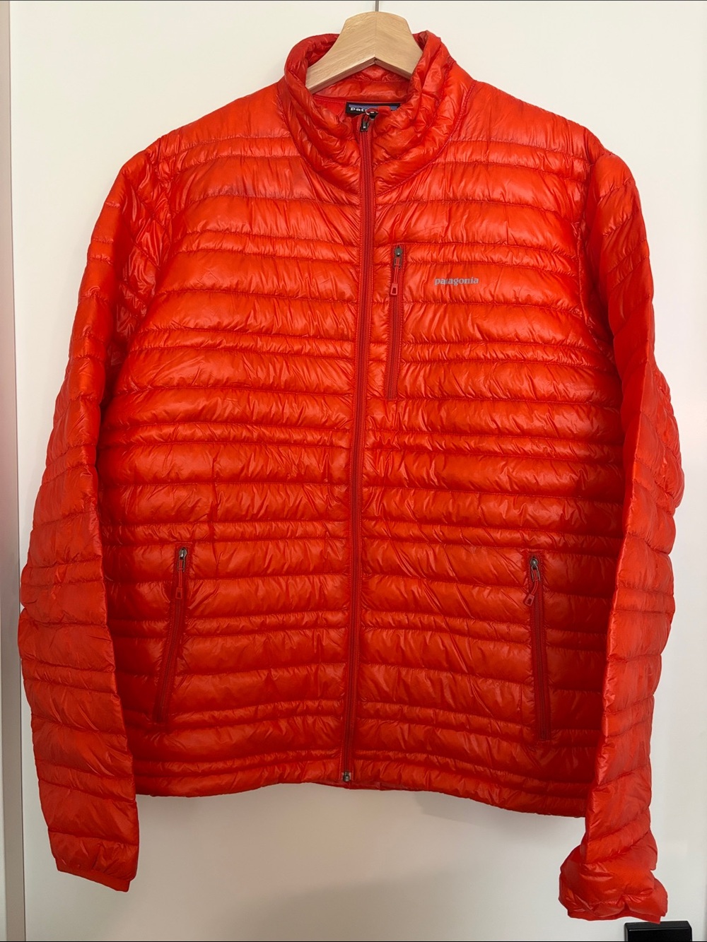 Patagonia Men’s Ultralight Down Jacket